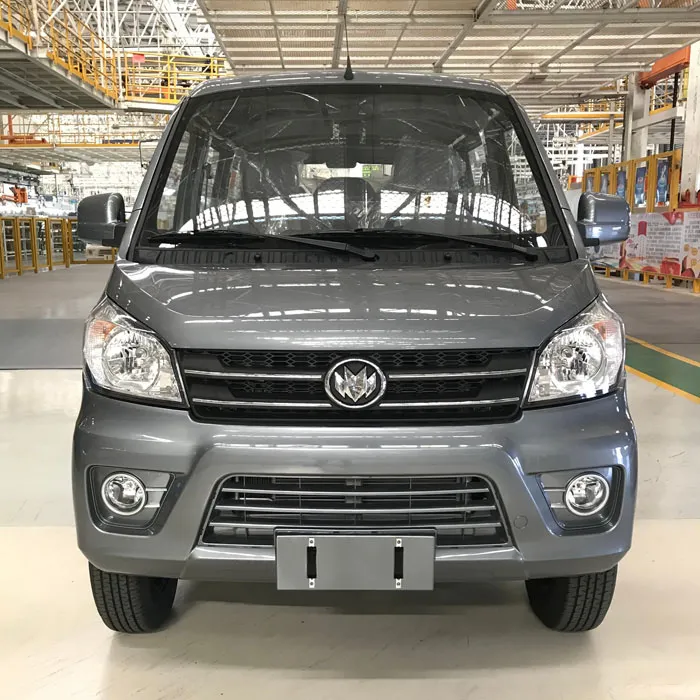 Characteristics of 8 Seats Electric Minivan