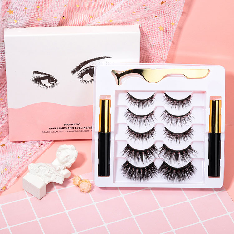 Why Are Magnetic Lashes the Future of Effortless Eye Glam?