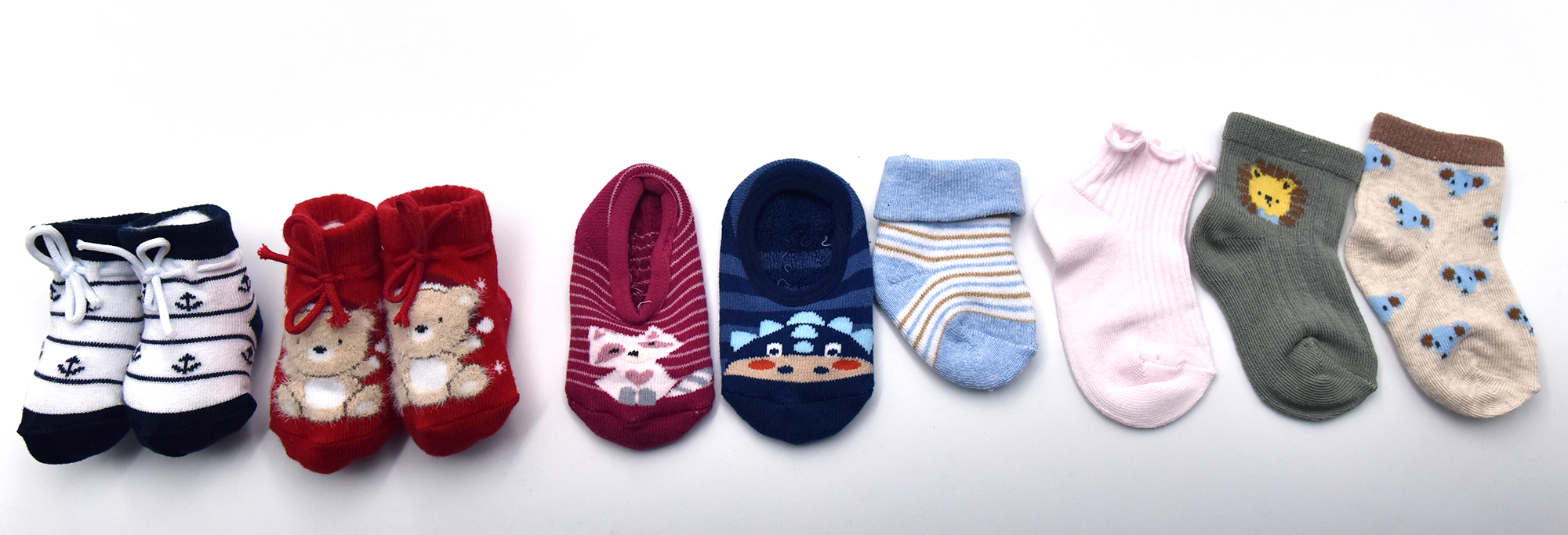 How to Choose the Right Private Label Baby Socks Supplier for Your Brand